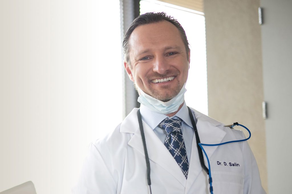 Professional teeth whitening Bakersfield CA – Salin Dentistry